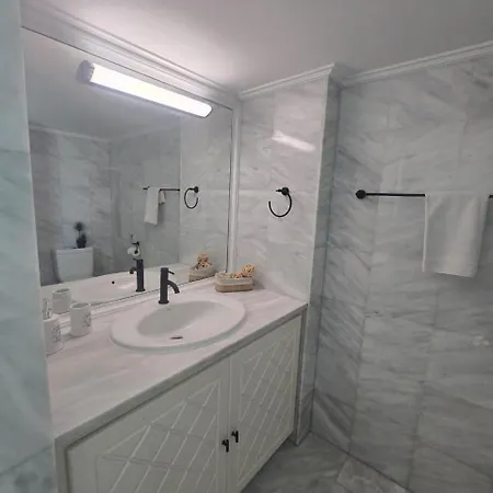 Lazuli Skyline & Sea View Penthouse