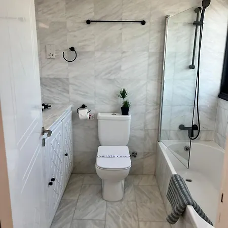 Lazuli Skyline & Sea View Penthouse * Ларнака