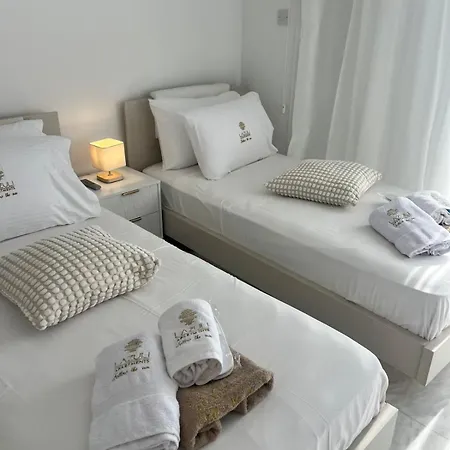 Lägenhet Lazuli Skyline & Sea View Penthouse Larnaca