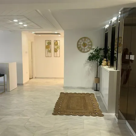 Lazuli Skyline & Sea View Penthouse * Λάρνακα