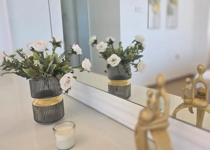 Lazuli Skyline & Sea View Penthouse Διαμέρισμα Λάρνακα