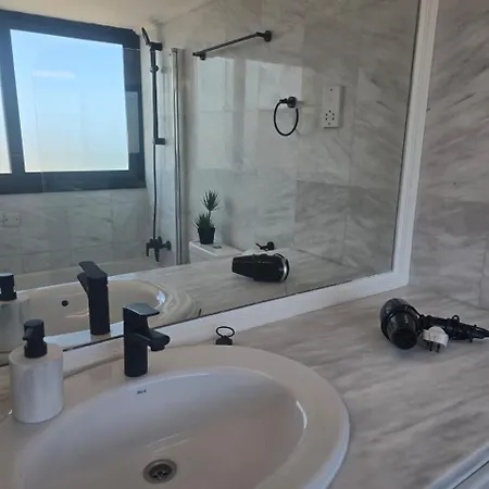 公寓 Lazuli Skyline & Sea View Penthouse