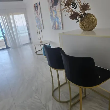 Апартаменты Lazuli Skyline & Sea View Penthouse