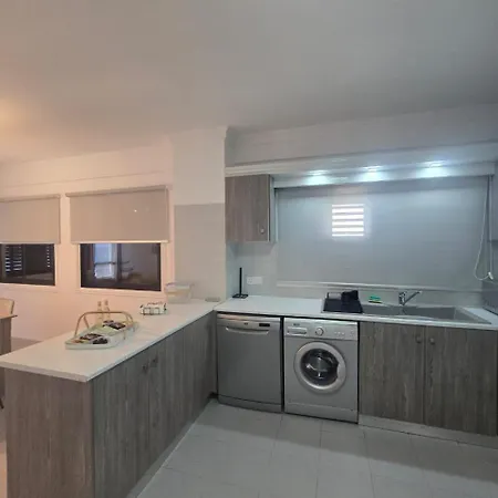 Lazuli Skyline & Sea View Penthouse דירה *
