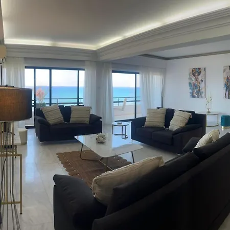 Lazuli Skyline & Sea View Penthouse 公寓 拉纳卡