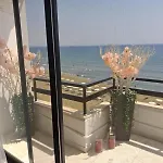 Lazuli Skyline & Sea View Penthouse アパート