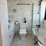 Lazuli Skyline & Sea View Penthouse * ラルナカ