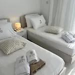 アパート Lazuli Skyline & Sea View Penthouse ラルナカ