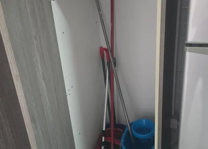 Lazuli Skyline & Sea View Penthouse 라르나카